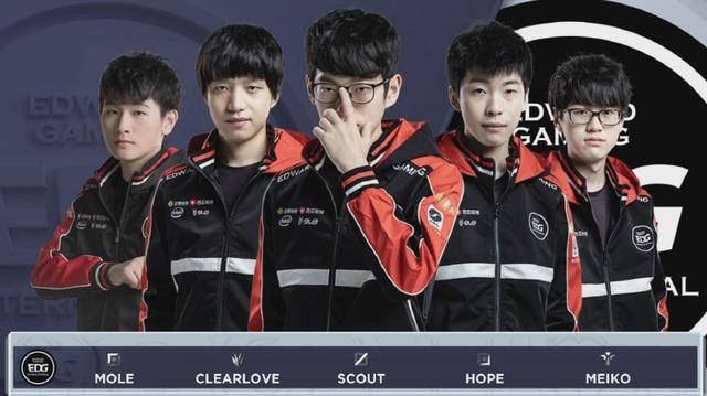 足球比赛激 足球比赛激